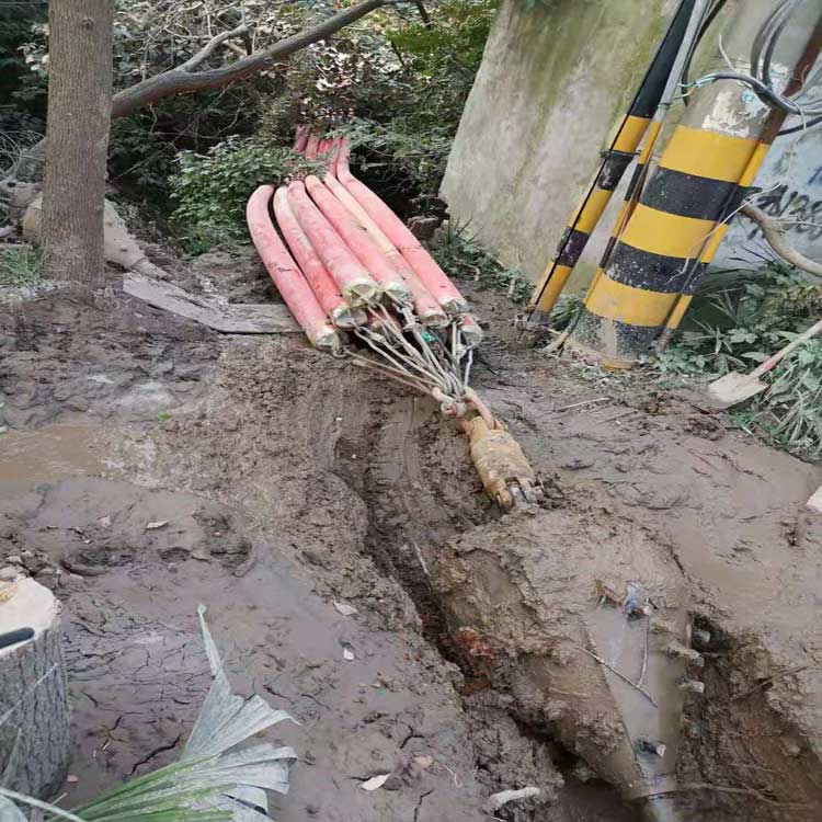 防城港精矿拖拉管